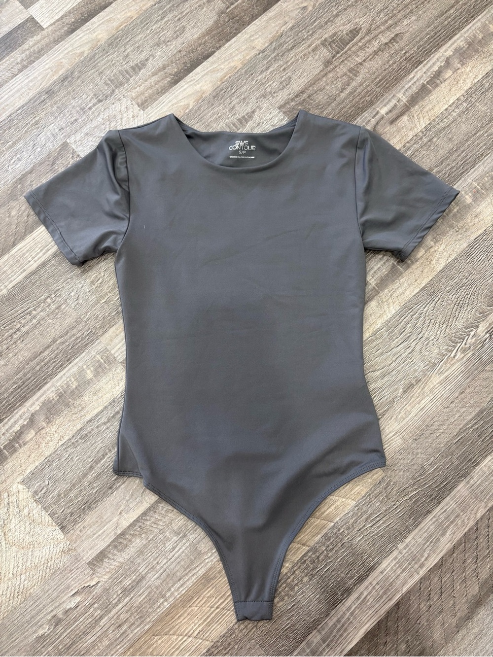 SWS Contour Sleek Gray Short-Sleeve Bodysuit Small - Picture 2 of 3